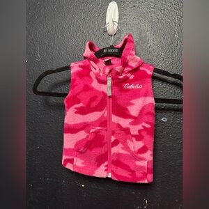 Girls Cabela's Vibrant Pink Camo Fleece Vest